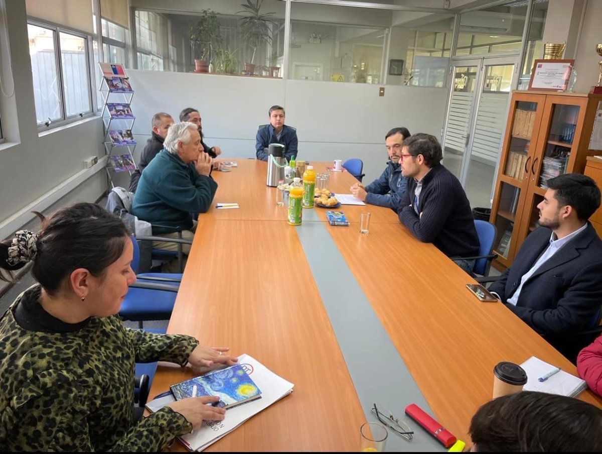 Agradecemos a  <a href="/pzenteno01/">Pablo Zenteno Muñoz</a>
la prontitud con la que se han abordado nuestros requerimientos a través de la <a href="/drtloslagos/">DRT LOS LAGOS</a> después de la firma ante la <a href="/OITconosur/">OIT ConoSur</a>.
El día de ayer 12 de #Mayo nos reunimos para abordar las problemáticas del sistema electrónico de asistencia en la