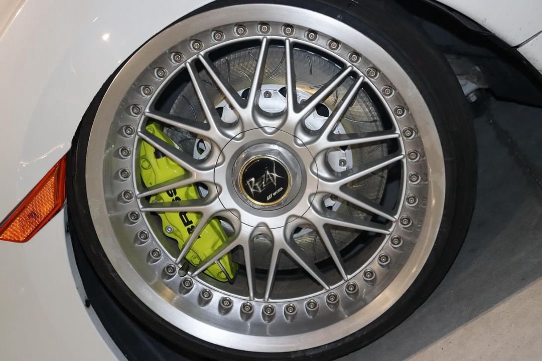 CIVIC_FK7_2000's tweet photo. シビックFK7 パーツバラ売りします
ブレーキキャリパーセット17万
JVRセミオーダーエアサス20万
脚のみ15万
スピーカーグラウンド・ゼロ
要相談
 #シビック売ります 
 #FK7
 #車売ります https://t.co/PdNXEUfZlC