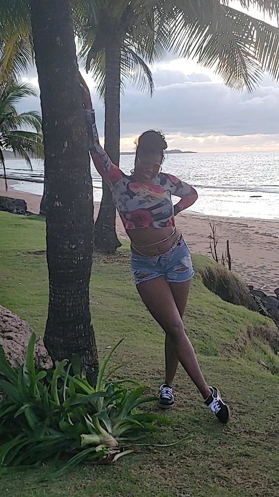 BlacBeautiNik's tweet photo. 🌴🥥☺️🤎 https://t.co/NbJzT7ULRO
