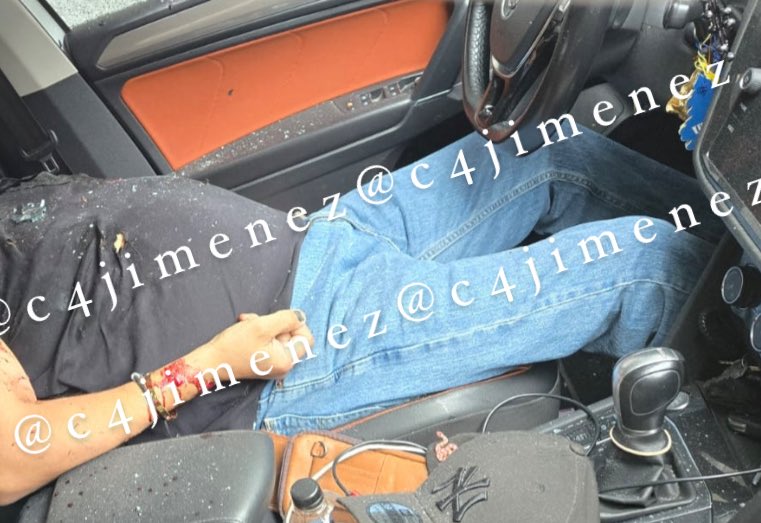 c4jimenez's tweet image. DETENIDO por ASESINATO de UN ZETA en @AlcaldiaMHmx
Alexis Bernal
Es uno de los tipos q mató a Vladimir Gabino González.
En 2011 @FGRMexico encarceló, al Zeta, pero quedó libre.
Aquí lo mataron.
Agentes de @SSC_CDMX Sector Tacubaya detuvieron al matón.
El caso #C4EnAlerta