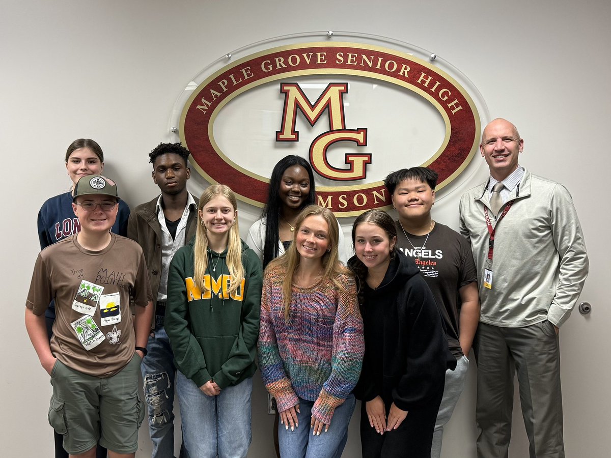 Our third trimester Crimson Way award winners! These mighty Crimson were nominated by staff for their representation of Motivation, Gratitude, Scholarship, and Honor! #WeAreCrimson 🍁