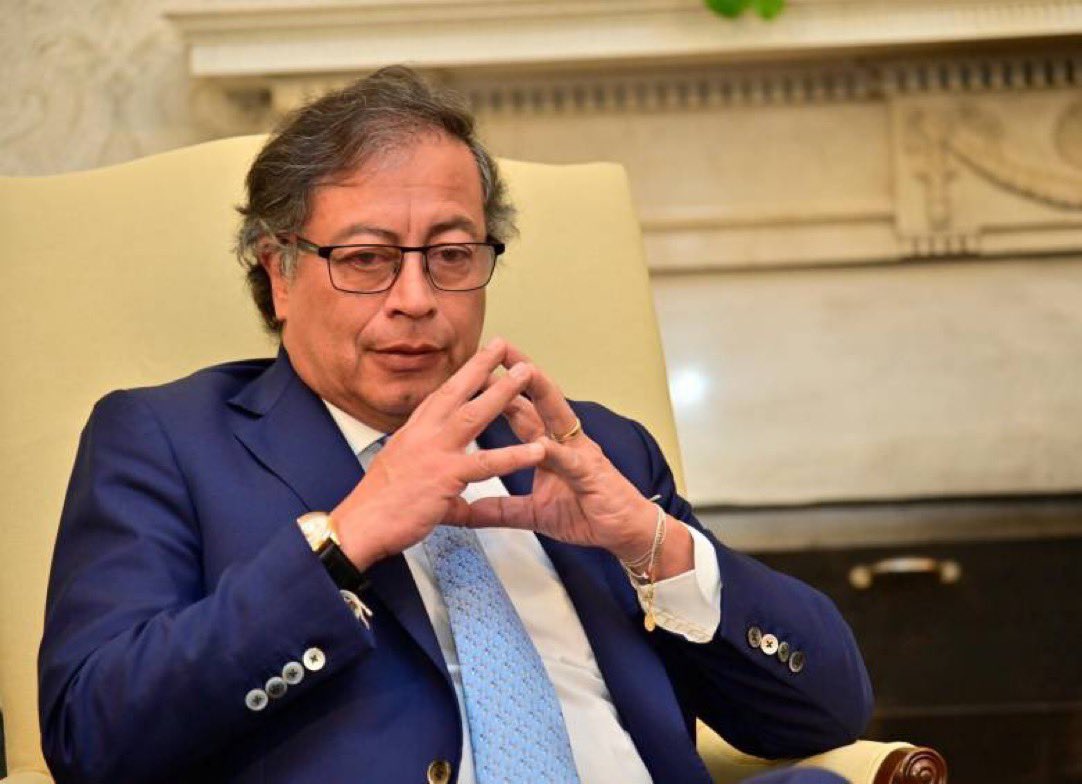 Carlos Tamayo Rincón (@soycarlostamayo) on Twitter photo En su opinión y a esta fecha ¿Usted considera que <a href="/petrogustavo/">Gustavo Petro</a> es un buen presidente?
¿Aprueba su gobierno?
🔄 Aprueba
♥️ Desaprueba
💬 ¿Qué le diría para lo que queda del gobierno? En su opinión y a esta fecha ¿Usted considera que <a href="/petrogustavo/">Gustavo Petro</a> es un buen presidente?
¿Aprueba su gobierno?
🔄 Aprueba
♥️ Desaprueba
💬 ¿Qué le diría para lo que queda del gobierno?