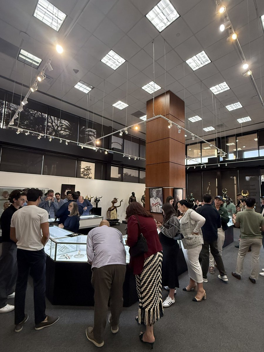 crisbier's tweet image. We recently held our Fine &amp;amp; Rare Watches preview at our BH gallery and I have to say, watch collectors are some of the most passionate, dedicated, studious crowd of collectors I’ve seen. And very generous with their knowledge. @HeritageAuction #RareWatches #WatchCollectors