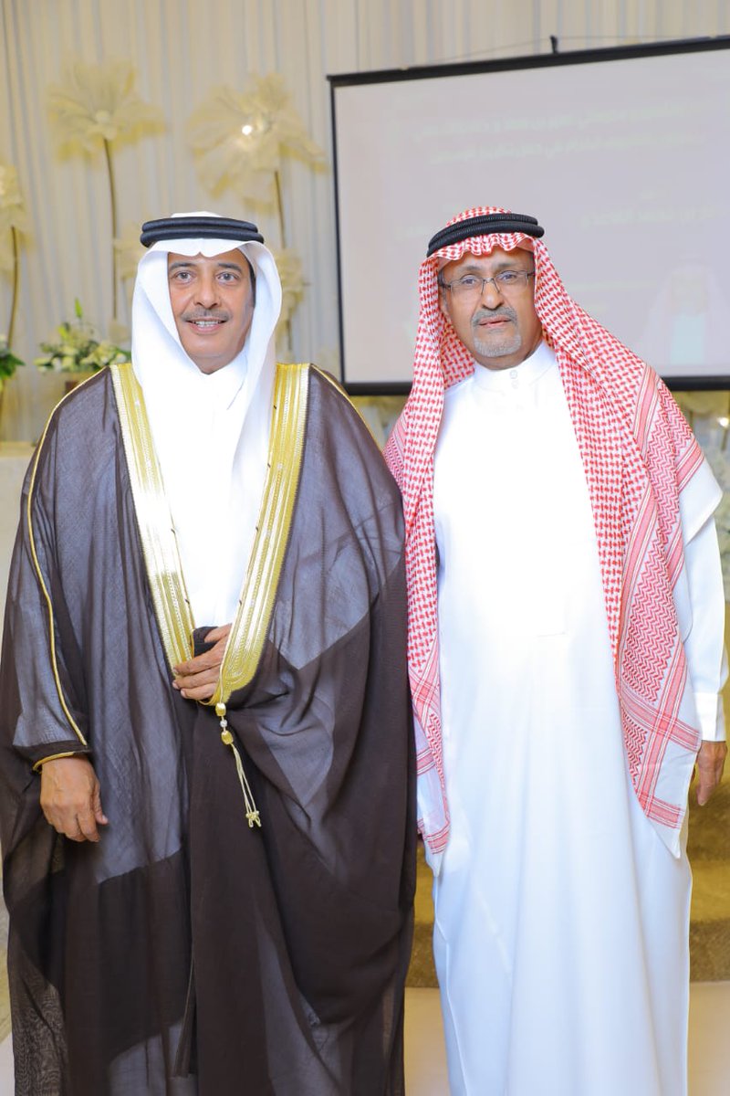 A0556672071's tweet photo. https://t.co/0YtIoo7Sr5حفل مدرستي عمير بن سعد وحافظ الحكمي بمناسبة تقاعد الاستاذ صالح الغامدي والاستاذ محمد العسيري https://t.co/XcCYlOlcP9