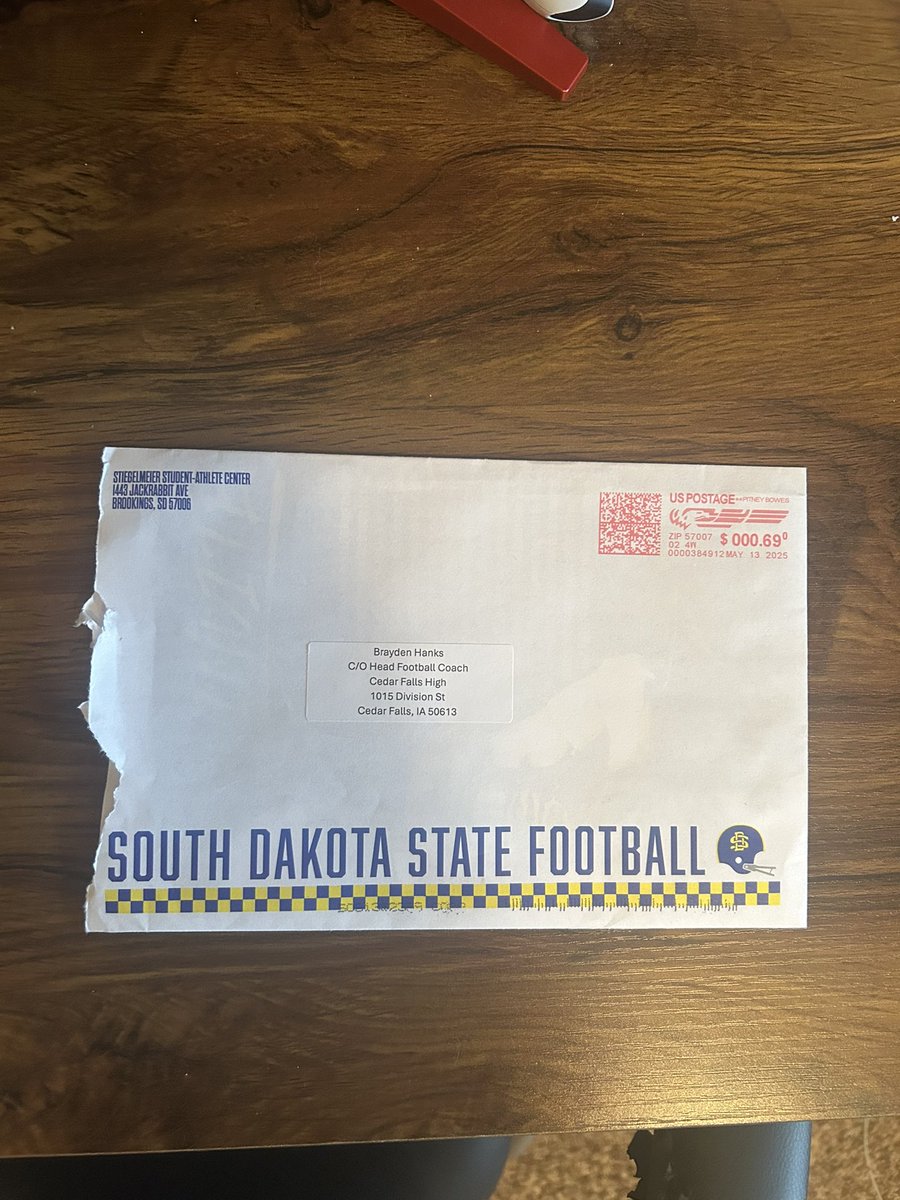 Thank you <a href="/CoachDtjackson/">Dan Jackson</a> for the mail! <a href="/GoJacksFB/">SDSU Football</a>