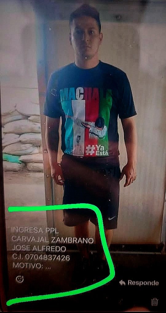 DejemosM's tweet photo. Así que fuiste tu #JoséAlfredoCarvajal, delincuente aliado a los GDOs usaste el uniforme para vender a 11 militares, eres el responsable de la muerte de los uniformados y de la tristeza de esas familias. #TeRepudiamos qué caiga sobre ti todo el peso de la ley. https://t.co/HUHcU93k5M
