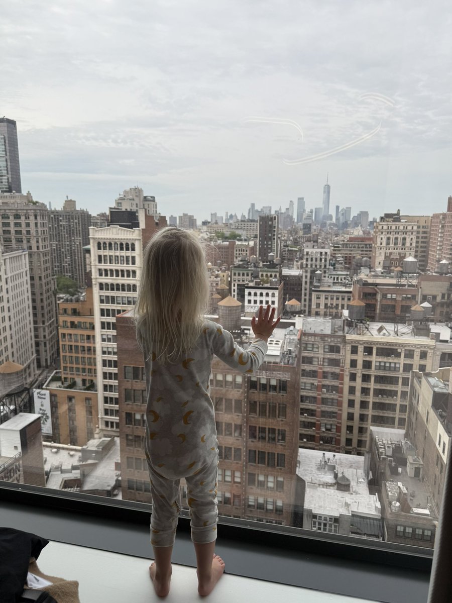 Kendal Harazny tweet media
