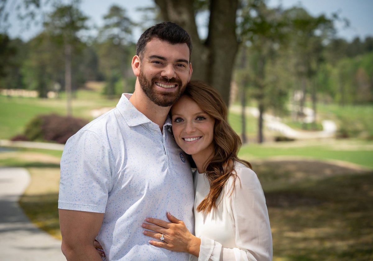 FMInman's tweet photo. 💍⛳️ A different kind of golf content for the feed. Congrats to Katie and Ross! https://t.co/fTc3ZcPmSW