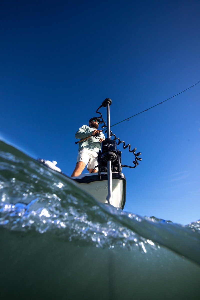 Summer has arrived in the great state of Florida! ☀️☀️☀️
How do you plan to escape the heat of the season? #PowerPole 

#boating #bayboat #onthewater #fishing #tampabay
