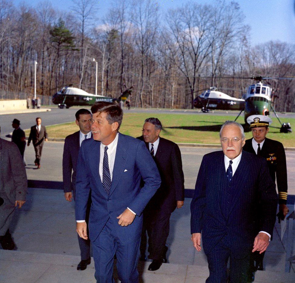 Get Ready...!
youtube.com/watch?v=3IrKXB…
#JFK #UFO