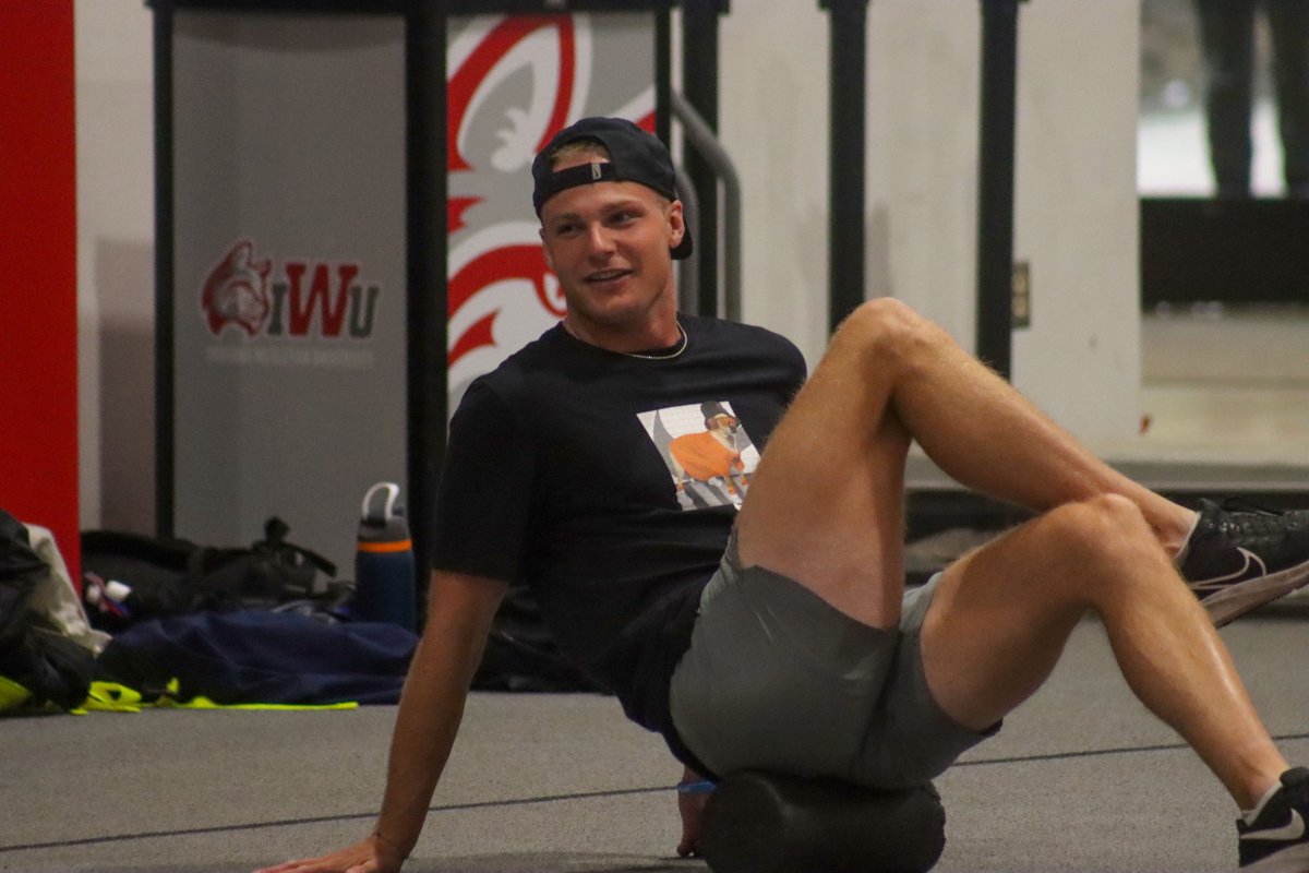 Bunch of 🐶s

#RaidersStandOut