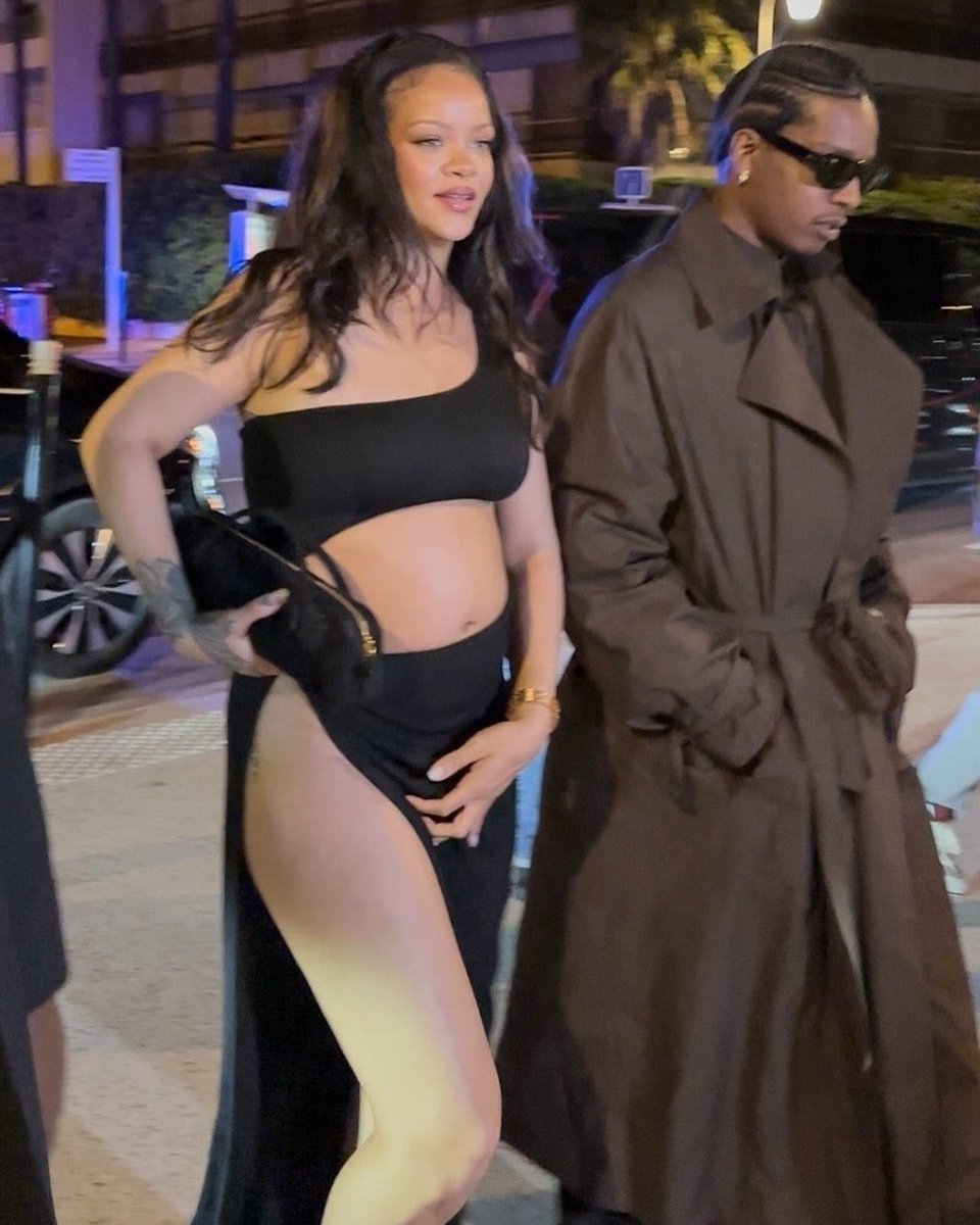 📸 Rihanna and Rocky in Cannes tonight.