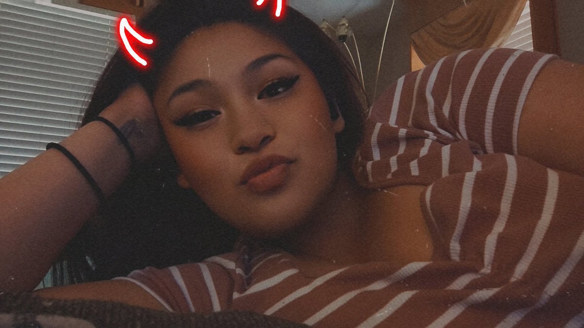 Goddessnativeb's tweet photo. I'm high maintenance because I have high standards. If you can't afford it..... Move! 🫰🏽🫰🏽🫰🏽💅🏽💅🏽💅🏽 https://t.co/X5reNb6gVg