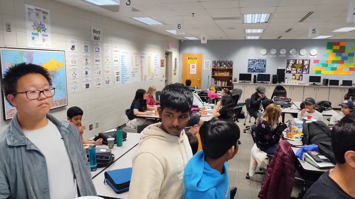 Stu Does Linux (Stu Keroff) ๐ง + ๐ซ (@studoeslinux) on Twitter photo Today was the last day of <a href="/LakeMiddle/">Lake Middle School</a> #PenguinCorps for this year, and that means it's party time! I had over 40 kids crowded into my room today for fun and snacks. It was a GREAT year.
#Linux #opensource Today was the last day of <a href="/LakeMiddle/">Lake Middle School</a> #PenguinCorps for this year, and that means it's party time! I had over 40 kids crowded into my room today for fun and snacks. It was a GREAT year.
#Linux #opensource
