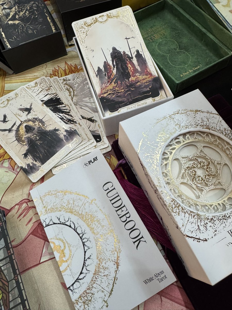 トランプ Abyss Tarot White & Black トランプ Abyss Tarot White & Black トランプ Abyss Tarot White