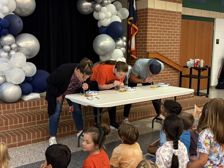 Today we celebrated our Folsom houses! Our fifth graders led each house with their chant for the final time, teachers competed, and the House of Empathy took home our May house award! We are home of the FIERCE! 
💚💛💙💜🧡🤍