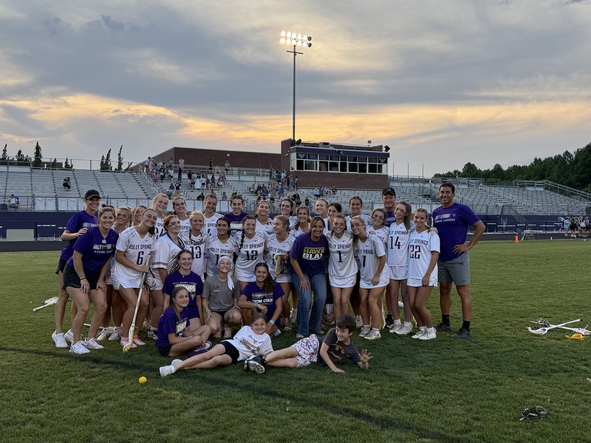 🔥🔥🔥🔥Hawks Win! Advance to the 4th Round and will play at home Friday Night! Happy Birthday to the birthday girls Kaia and Coach Wasley! 🎂