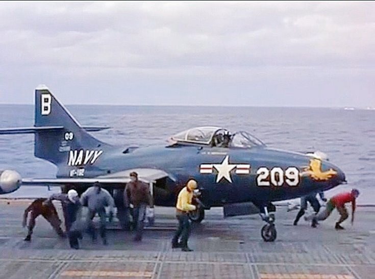 t_leung's tweet photo. Panther
Early #CarrierBasedJet
#F9F https://t.co/KtOgFFSKcQ