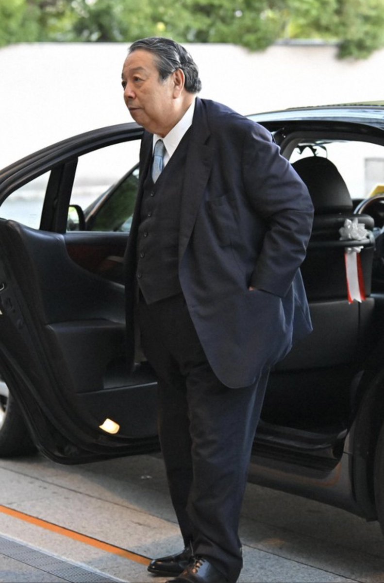 akinorimuraoka's tweet image. 村上誠一郎、やっぱりこの風刺画にしか見えないなw