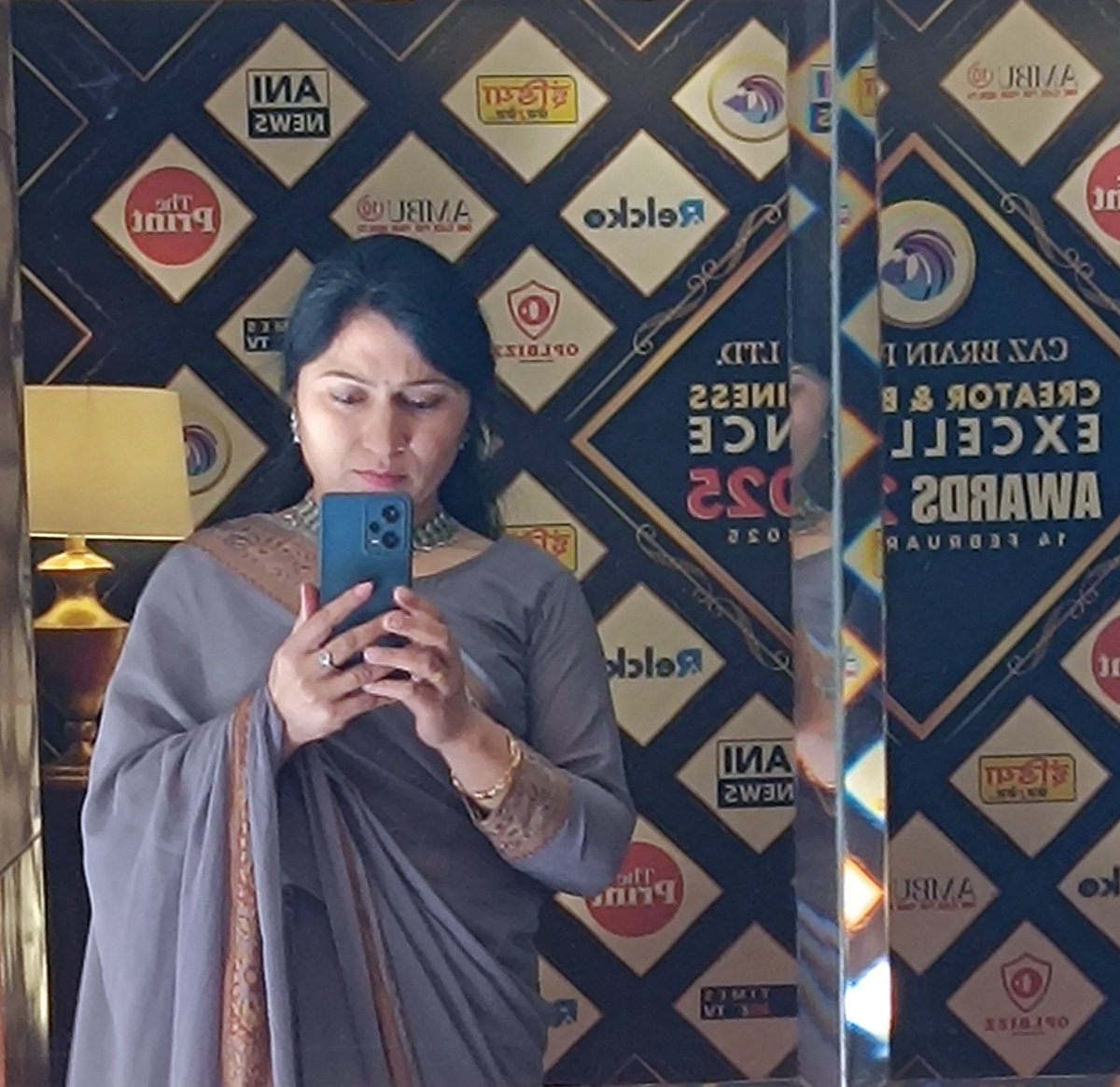 🌿🌿🌹🌹🌹🌿🌿... 

आज मेरा जन्मदिन है 🥰 आप सभी का स्नेह और आशीर्वाद हमेशा बना रहे.. 🙏🏻❤🥰

🌿🌿🌹🌹🌹🌿🌿...