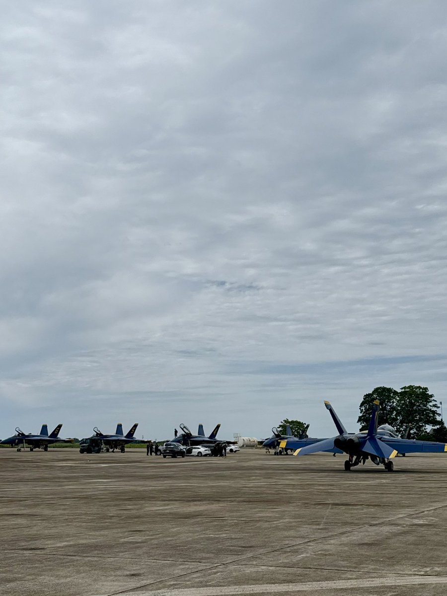 Tim Taylor (@coachtimtaylor) on Twitter photo Look who got to fly with <a href="/BlueAngels/">Blue Angels</a> today during their practice run at the Academy. Our girls get to do some amazing things. <a href="/PissottGia/">Gia Pissott</a> 👏👏✈️✈️ Look who got to fly with <a href="/BlueAngels/">Blue Angels</a> today during their practice run at the Academy. Our girls get to do some amazing things. <a href="/PissottGia/">Gia Pissott</a> 👏👏✈️✈️
