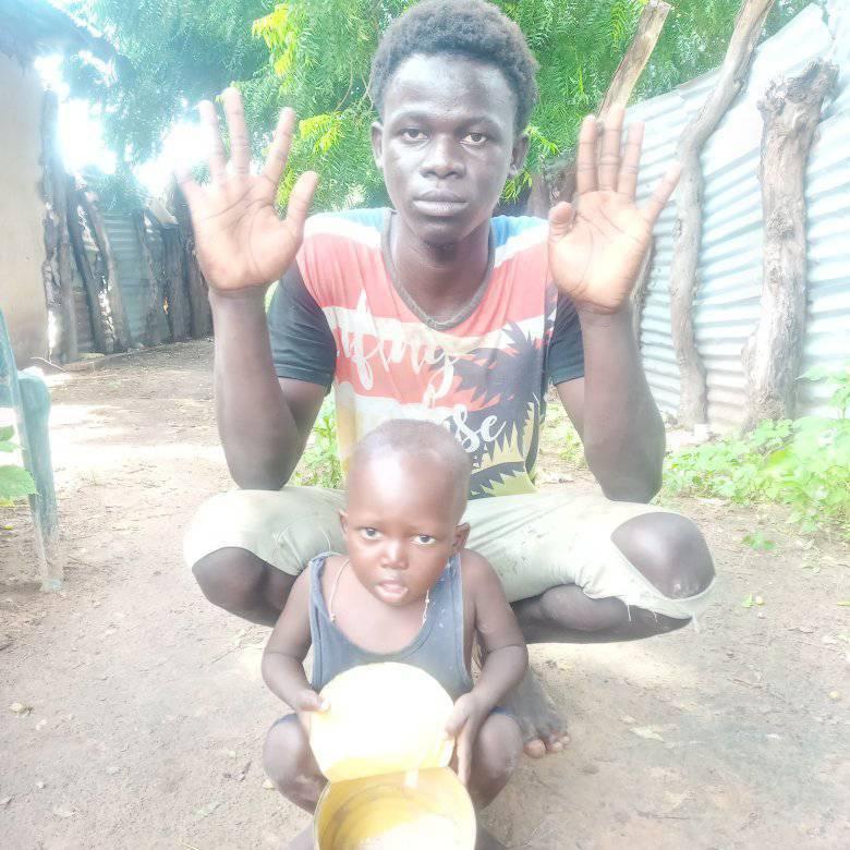 A helping hand can be a ray of sunshine ☀️ in a  cloudy world. 
Please help 🙏🙏🙏, your little help matters a lot, and can save a life 😭😭😭