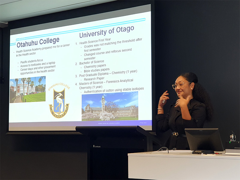 AucklandLiggins's tweet image. Earlier this month, about 30 Auckland Y12 Pacific students visited the Liggins to learn about a career in health research. PhD student Melenaite Tohi talked about her student journey. They also heard from Prof Mark Vickers, Dr Suzanne Trask, and Dr Caroline Walker.