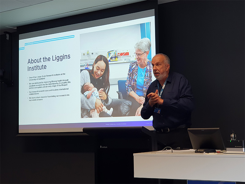 AucklandLiggins's tweet image. Earlier this month, about 30 Auckland Y12 Pacific students visited the Liggins to learn about a career in health research. PhD student Melenaite Tohi talked about her student journey. They also heard from Prof Mark Vickers, Dr Suzanne Trask, and Dr Caroline Walker.