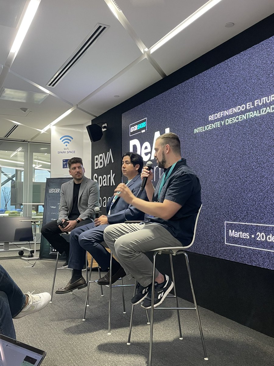 Signit  Jim tweet media