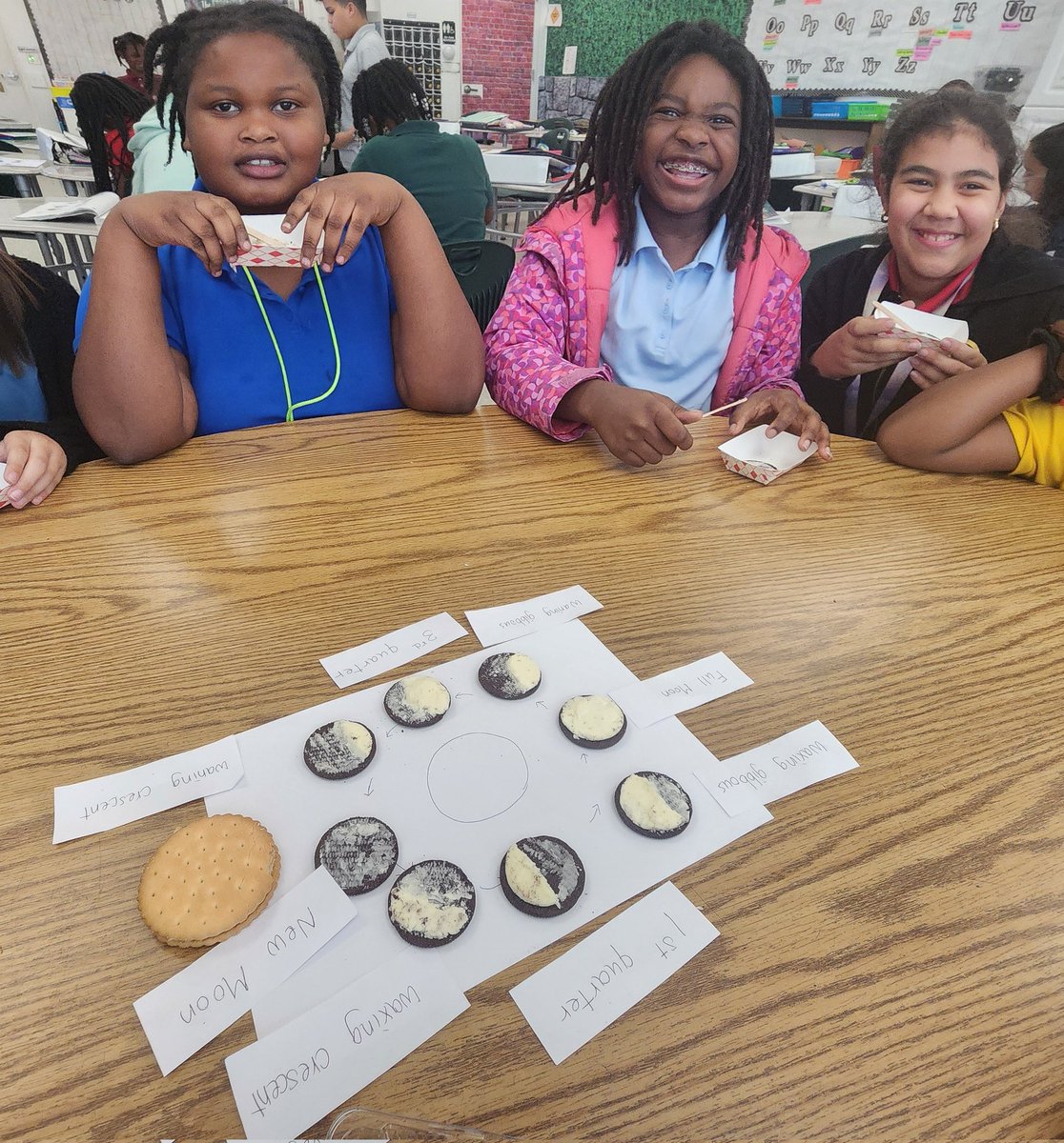 Elaine Lin (@elaineshiuan) on Twitter photo Today, we used oreos and cookies to create the phases of the moon. How fun! The cookie is the sun, and the oreos are the different moon phases. πβοΈπππππππππ
#science #moonphases <a href="/HighlandElemPBC/">Highland Elementary</a> Today, we used oreos and cookies to create the phases of the moon. How fun! The cookie is the sun, and the oreos are the different moon phases. πβοΈπππππππππ
#science #moonphases <a href="/HighlandElemPBC/">Highland Elementary</a>