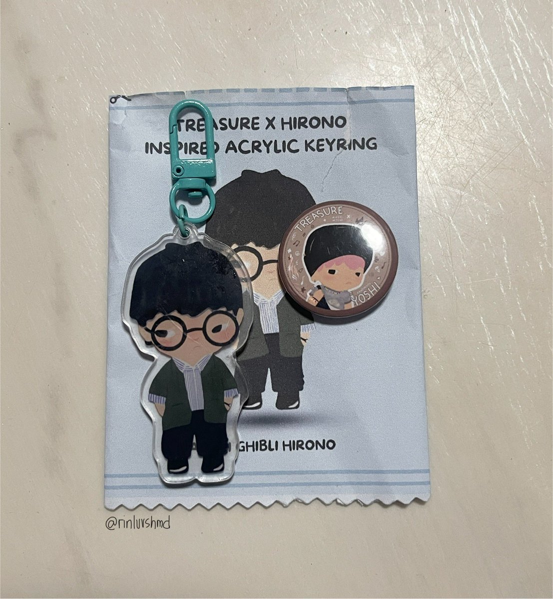 chyunsuklover_'s tweet photo. #rinmail E. ๐
I received it naaaa ๐ฅน ang cute cute nya hwushauahaha yosahi ang umuwi, thank you @chumimart_ph ๐ค๐ปโค๏ธ
#ChumiFeedbacks https://t.co/bNW38ehx8M
