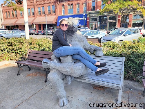 drugstoredivas's tweet image. I love this #Top4Theme #Top4RoadTrips

1. A car in @VisitOld96SC that&apos;s good for road trips
2. My favorite ribs from Rodney Scott&apos;s in @ExploreCHS that are worth the road trip
3. Ellensburg, WA, where I road tripped w/@cookeatgo.
4.  A Dunkin&apos;-filled road trip w/@TalesOfTiredMom