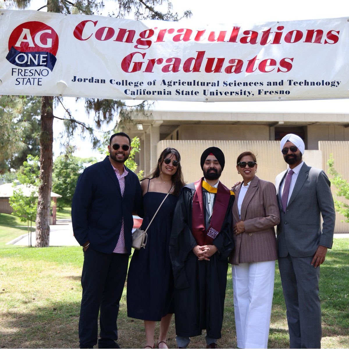 Special thanks to our <a href="/Fresno_State/">Fresno State</a> Ag One staff for hosting a reception for the new #FresnoStateGrad class to cap an amazing 2024-25 academic year! Pix of families &amp; grads are at: bit.ly/FS25-jcast-gra… &amp; and a list of graduates &amp; event video are at: bit.ly/FS-jcast-comme…