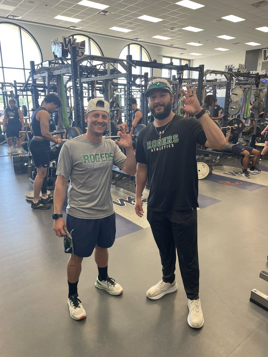 No surprise! <a href="/CoachVerstuyft/">Coach Verstuyft</a> and staff are All In! #FeedYourFeeders