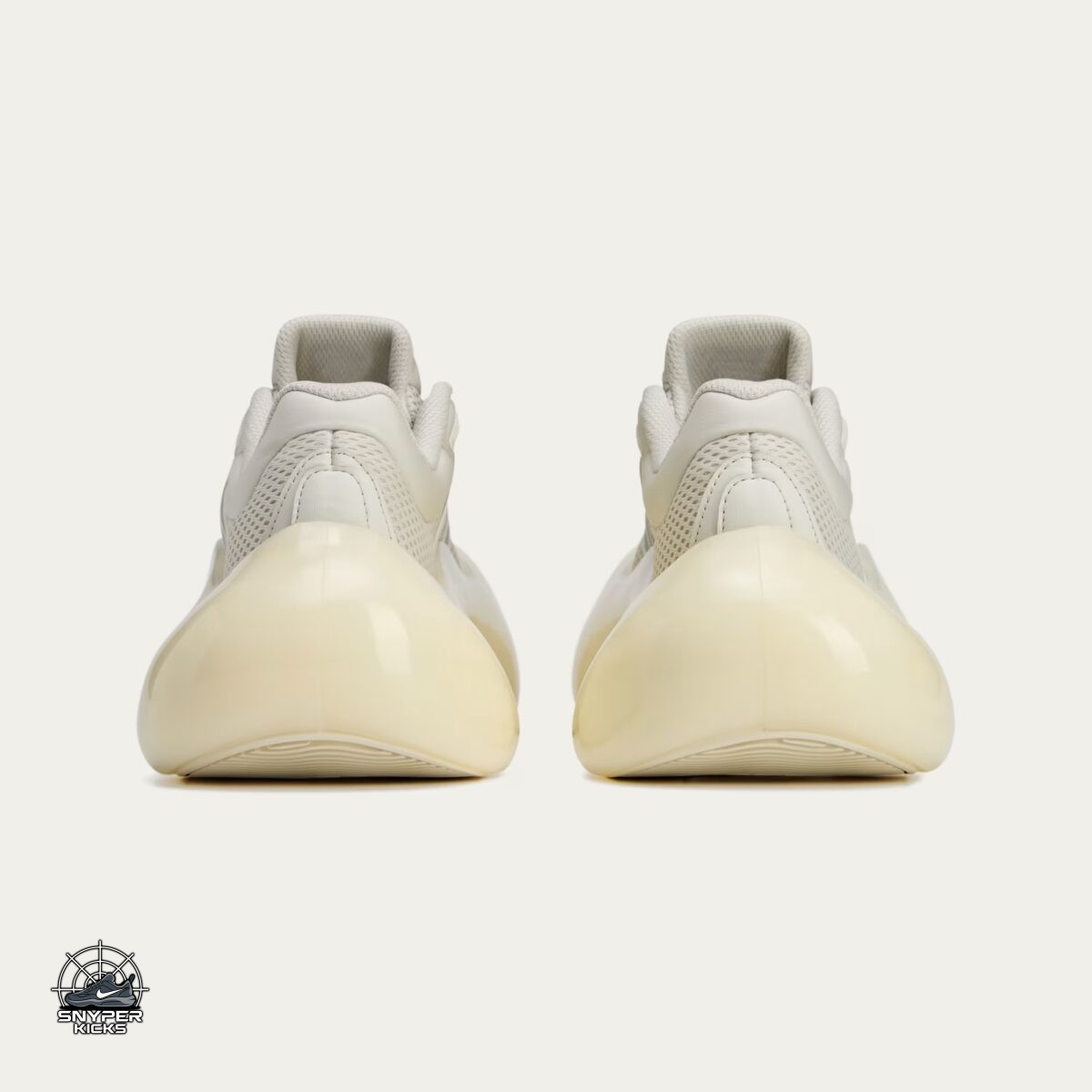 SnyperKicks's tweet image. Avavav x adidas Moonrubber &quot;Off White&quot;
Colorway: Off White/Silver Metallic/Chalk White
Style Number: 
Release Date: May 22, 2025
Price: $350
#OffWhite #avavav #adidas #moonrubber
