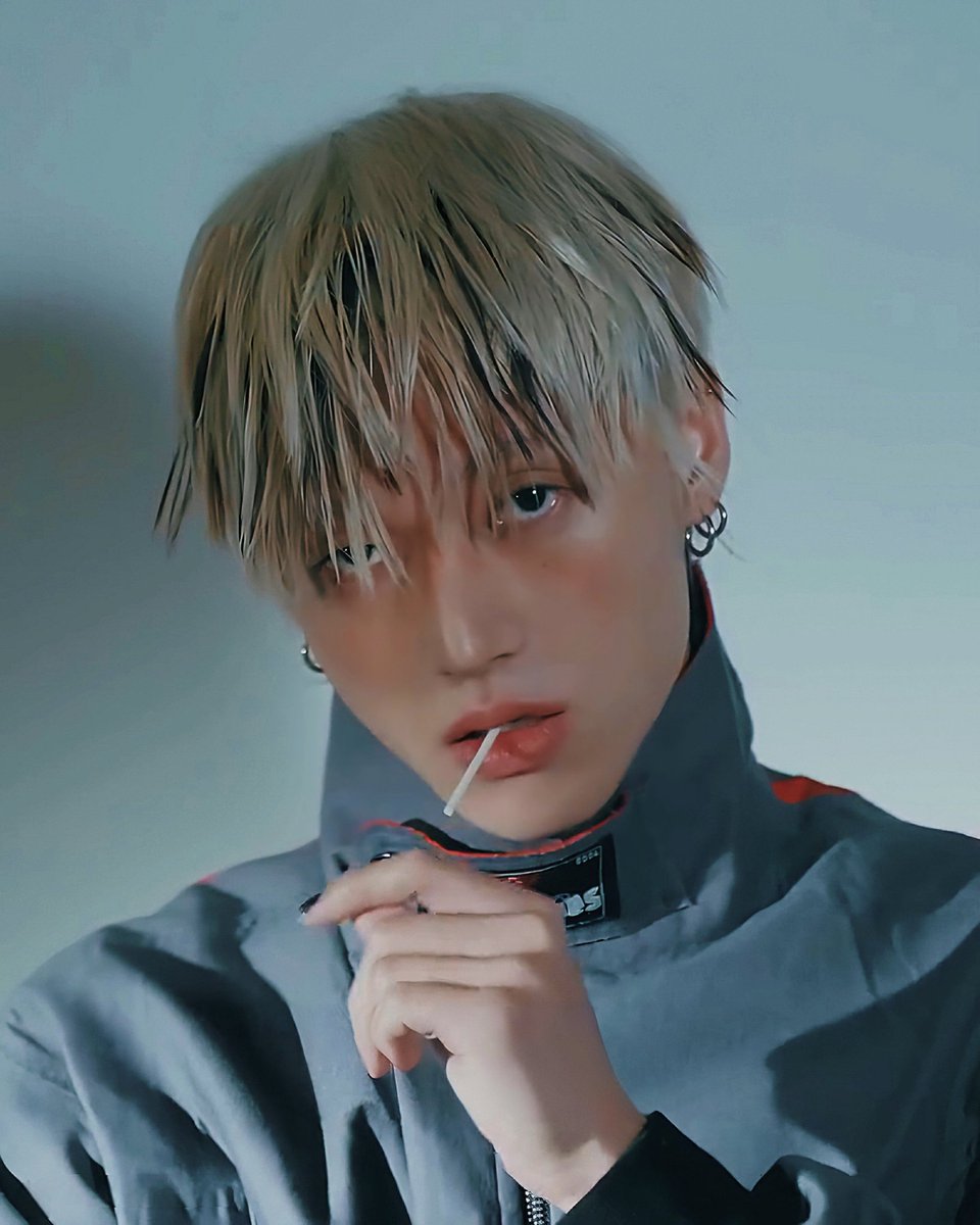 제트 (@wtothenand) on Twitter photo 