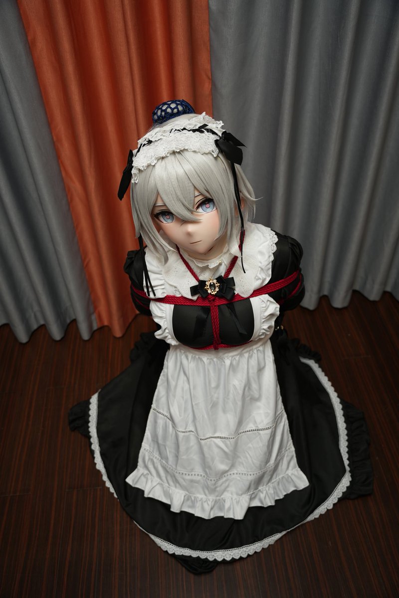 抬头……
“看我这样子，您好像很高兴啊……”

绳&amp;摄 <a href="/azreal0202/">Azreal</a>