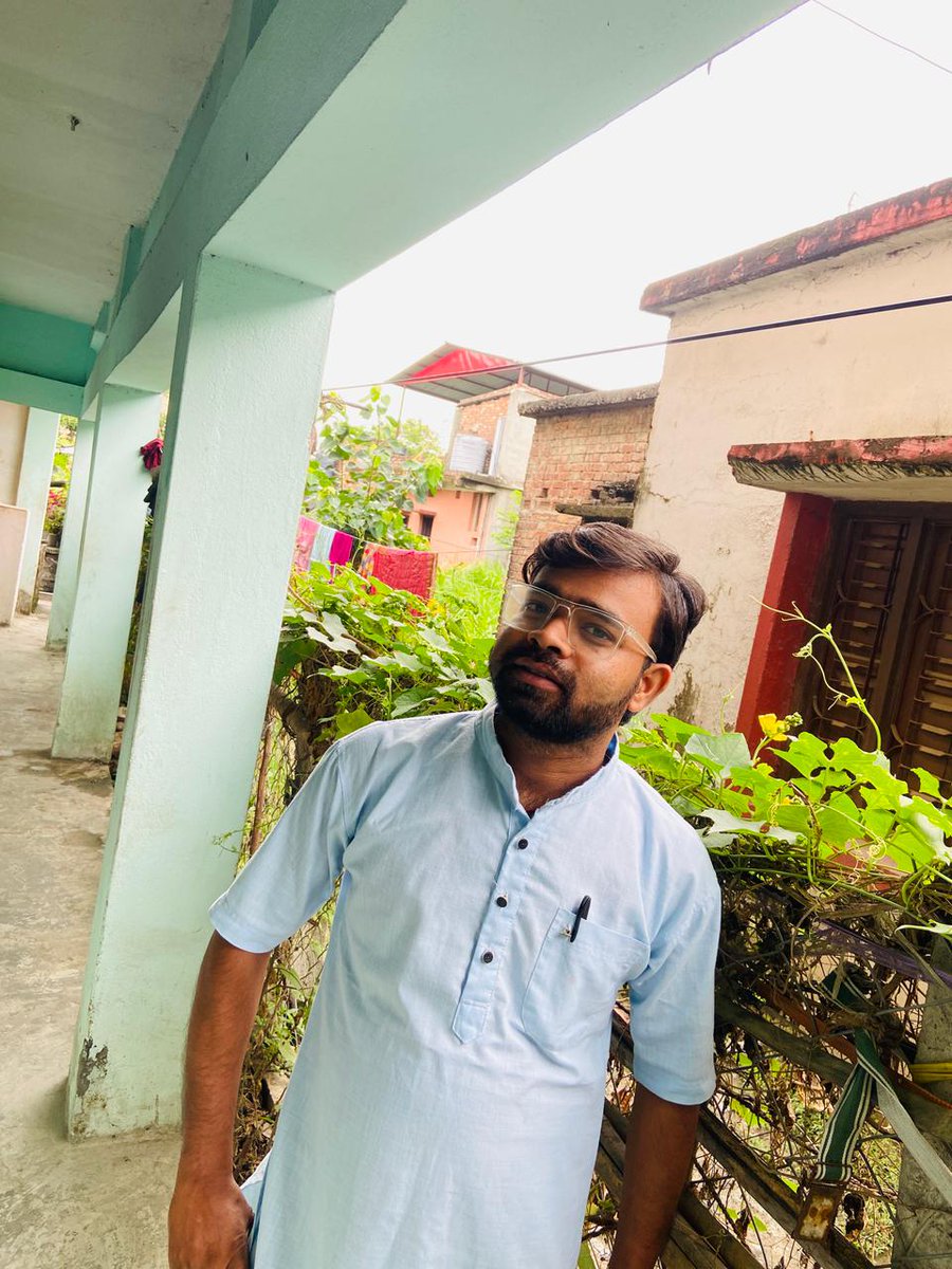 मलाई मेरो विगतसँग कुनै गुनासो छैन 
पश्चताप त केवल त्यो महत्वपूर्ण समय सँग छ जुन मैले गलत व्यक्तिको लागि गुमाए |