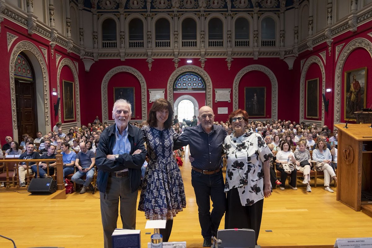 Maribel Martinez (@maribelmtnez) on Twitter photo Gracias por acompañarnos en el acto de la <a href="/PDMAAragon/">Plataforma Defensa Montañas Aragón</a>. Un lujazo escuchar a <a href="/irenevalmore/">Irene Vallejo</a> , Eduardo Mtnez. de Pisón y <a href="/sebas_alvaro/">Sebastian Alvaro</a> hablar con tanta pasión y tanto amor de la necesidad de proteger nuestras montañas.
#CanalRoya, #Castanesa, #Moncayo, #Maestrazgo
#NoTelecabinas Gracias por acompañarnos en el acto de la <a href="/PDMAAragon/">Plataforma Defensa Montañas Aragón</a>. Un lujazo escuchar a <a href="/irenevalmore/">Irene Vallejo</a> , Eduardo Mtnez. de Pisón y <a href="/sebas_alvaro/">Sebastian Alvaro</a> hablar con tanta pasión y tanto amor de la necesidad de proteger nuestras montañas.
#CanalRoya, #Castanesa, #Moncayo, #Maestrazgo
#NoTelecabinas