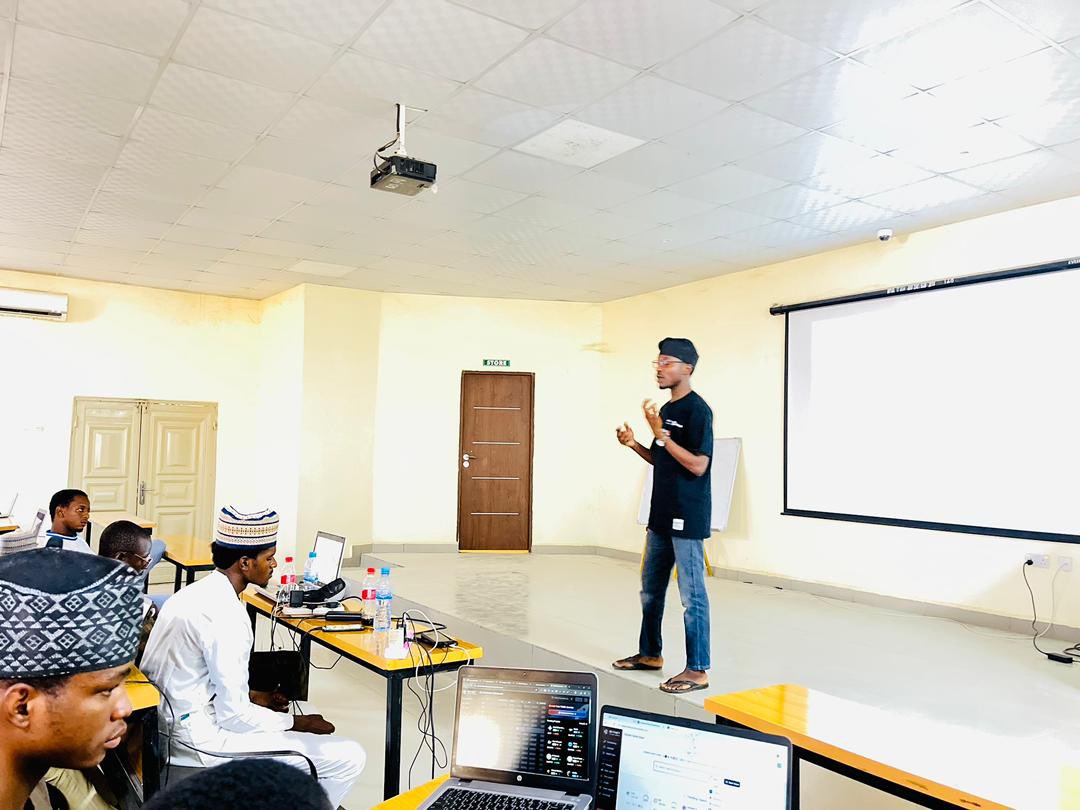 techproczar's tweet image. ICode Training Series Day 1:
Participants explored the Internet Computer (ICP), used the ICP Dashboard for insights, and set up their development environment.
#BuildOnICP #ICCommunity @ICPHUBS @icphub_NG @Tokyo_Web3_0 @KaftanDev @ICNomads
