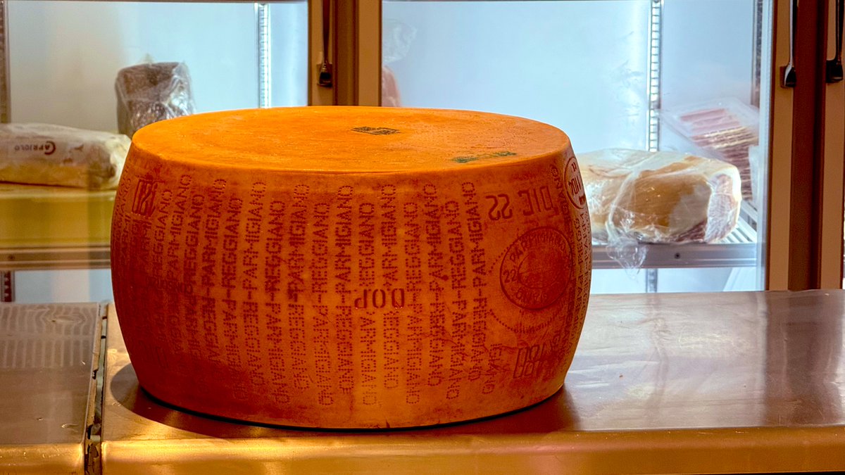 三幸貿易公式 tweet media