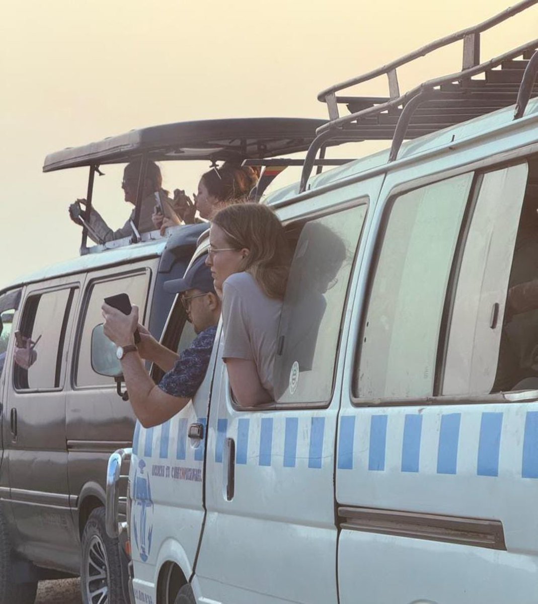 Only Safari cars 4x4 should be allowed entry to the park, since this will improve game drives and wildlife viewing. 

However, you can use your bus, tuku tuku, or boda to go to the park. I have nothing against customers choosing less expensive solutions, but what kind of