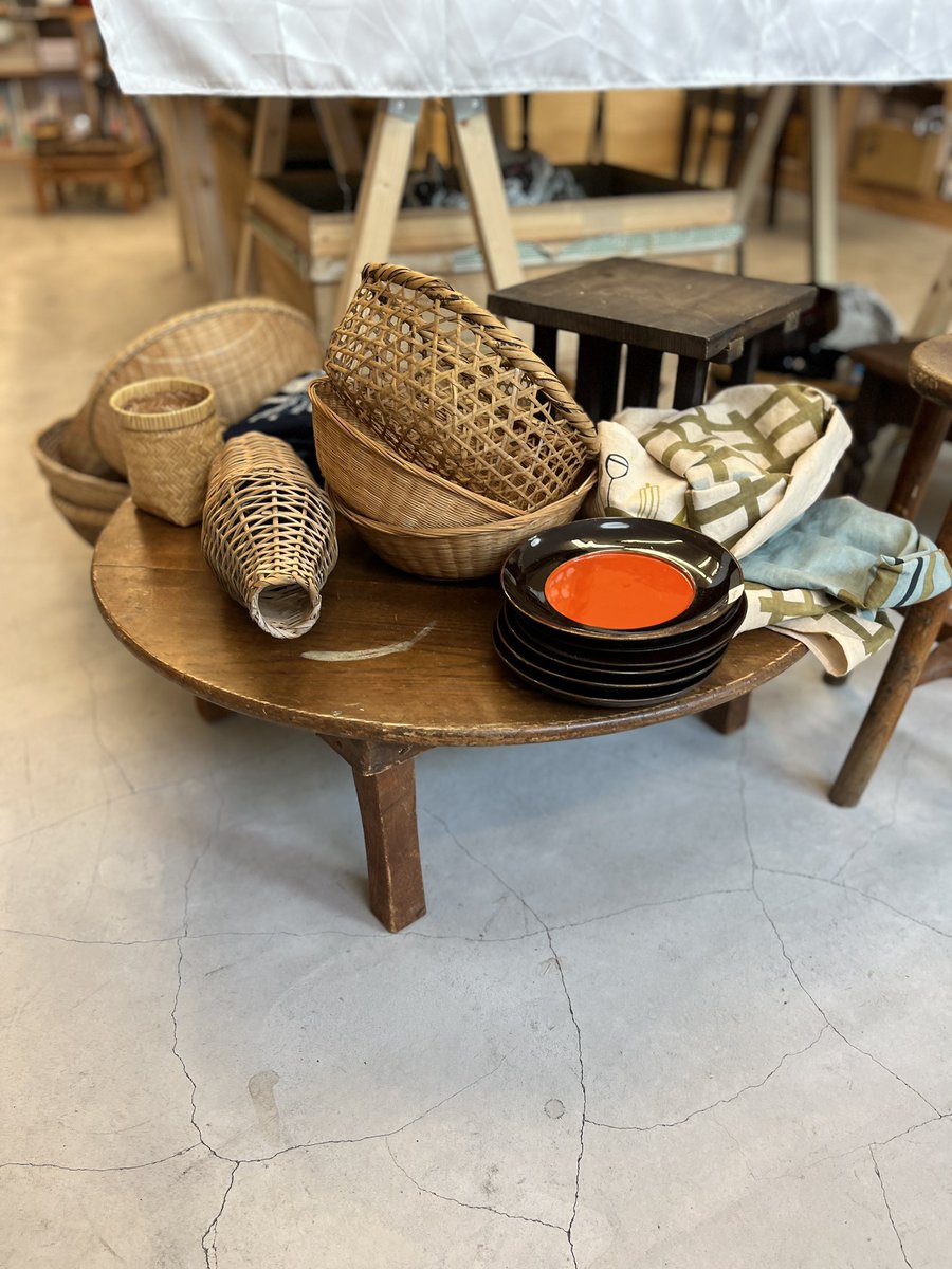 古道具もあります！！
是非お越しください！！