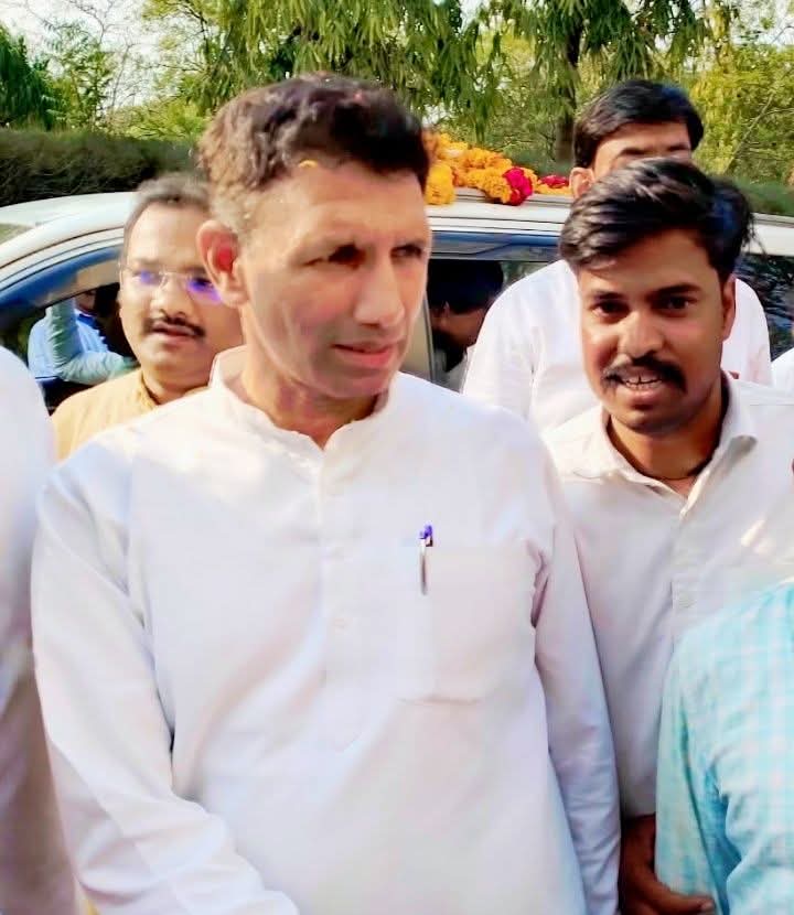 मध्यप्रदेश कांग्रेस कमेटी के लोकप्रिय प्रदेश अध्यक्ष श्री जीतू पटवारी जी से मुलाकात कर विस्तृत चर्चा....!