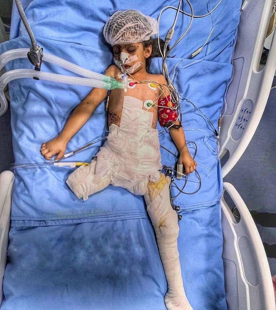 Cosa si può rispondere a Marianna, una donna(?) che supporta lo sterminio di 18 mila bambini?