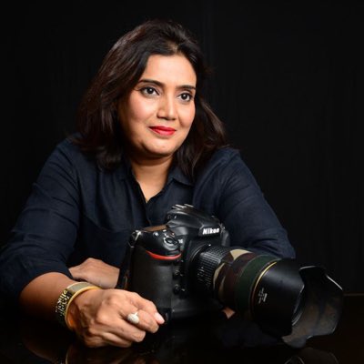 #NewProfilePic
जरुरी है तस्वीर लेना भी ,
आईंना गुजरा हुवा वक्त नही दिखाता !!