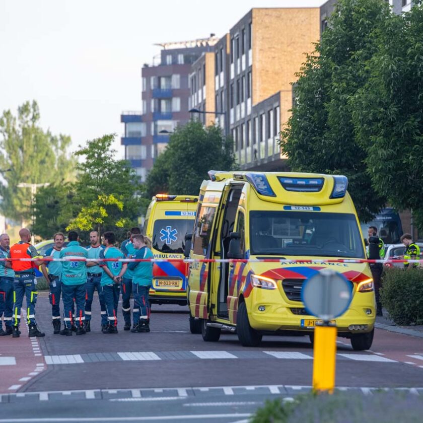 #Hoofddorp – Steekpartij, meerdere gewonden, waaronder een agent - 112meerlanden.nl/2025/05/21/hoo… - #haarlemmermeer #vlnnieuws