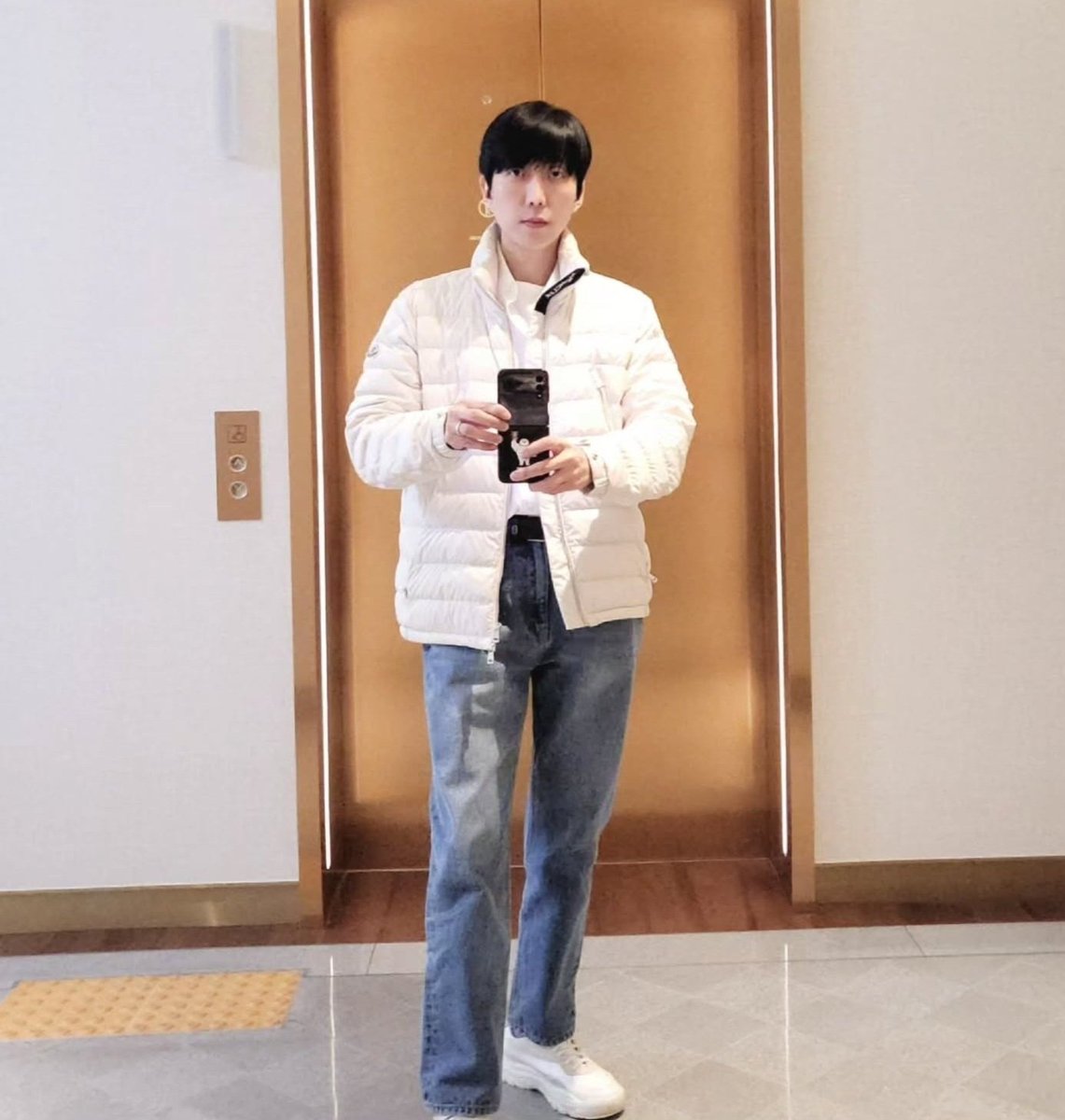 저화질의범김재 (@lq_jbk) on Twitter photo 