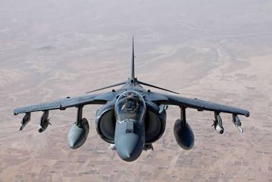 f16fighterpilot's tweet photo. 🚀 AV-8B Harrier landing at Wings Over the Rockies Air &amp; Space Museum! Join us in Denver to celebrate this V/STOL legend alongside our amazing collection of aircraft. Harrier fans, we need YOU for the arrival ceremony! DM me!✈️ #Harrier #AV8B #Aviation #WingsMuseum https://t.co/QnBb3li9Y6