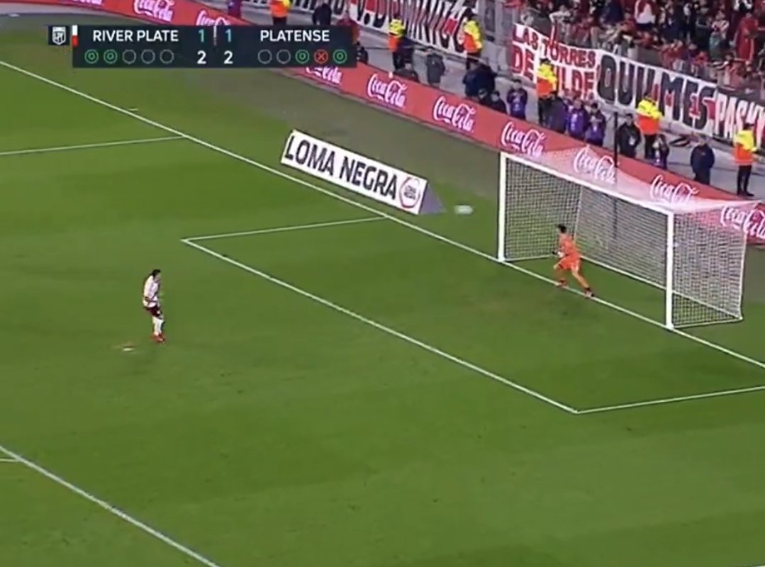 SUFRAN!! SUFRAN!! CASTAÑO ES EL JUGADOR CON MÁS AURA PERDEDORA DEL UNIVERSO